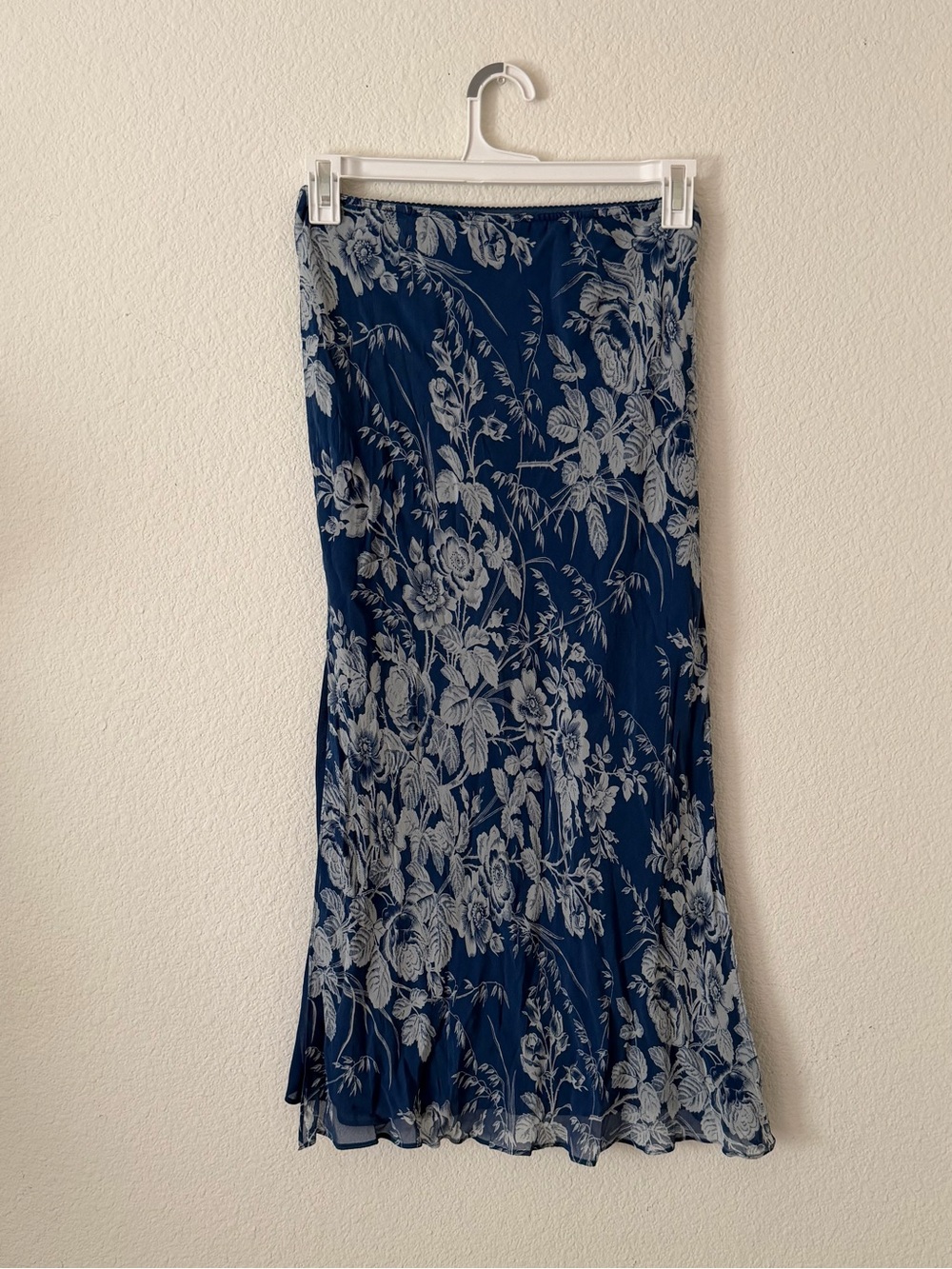 Express Floral Silk Blue Maxi Skirt with Side Slits - Picture 4 of 7